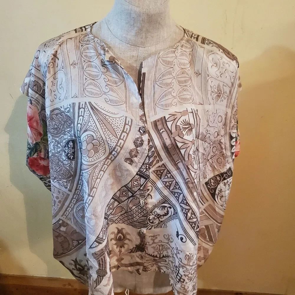Johnny Was silk boxy brown &pink rose top size Me